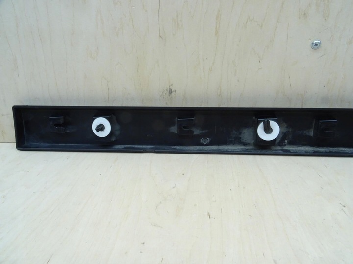 фото №5, Peugeot 2008 рестайлинг планка дверь левый перед 9678407077