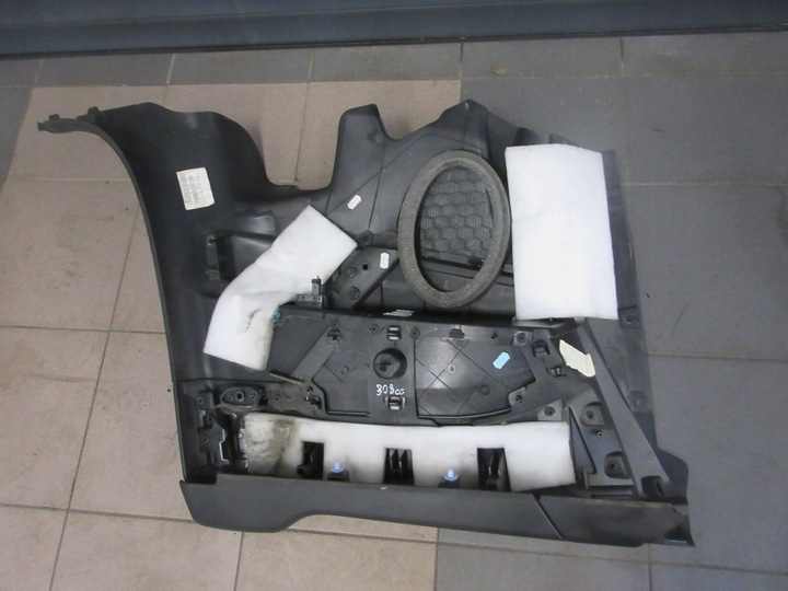 фото №4, Боковина обивка багажника правый зад 308 cc cabrio