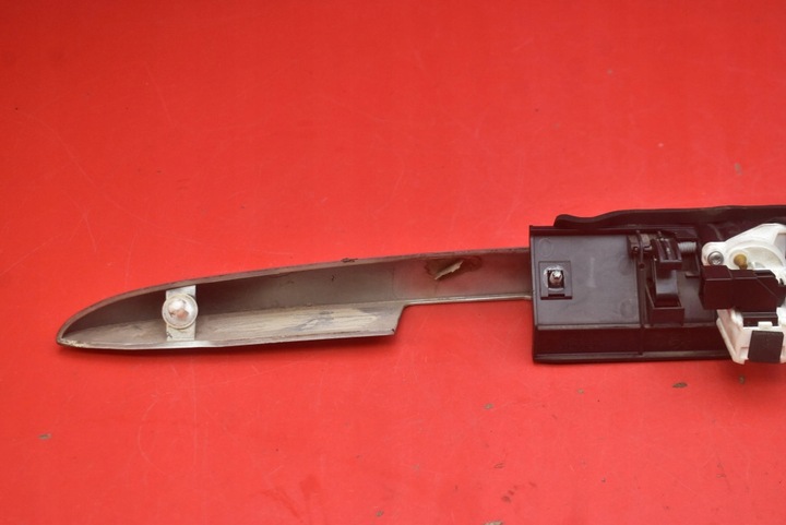 фото №10, Накладка зад задняя серебряная n0501499 peugeot 206 3d рестайлинг 02-09