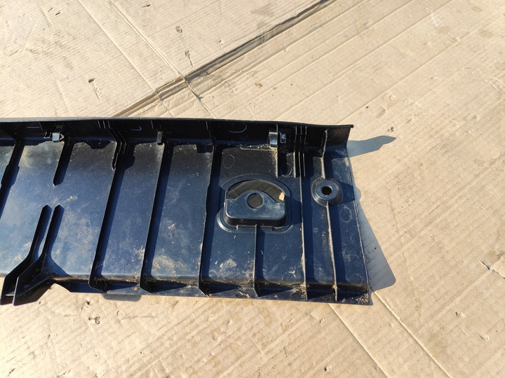 фото №14, Toyota avensis t270 захист ременя багажника 5838705100