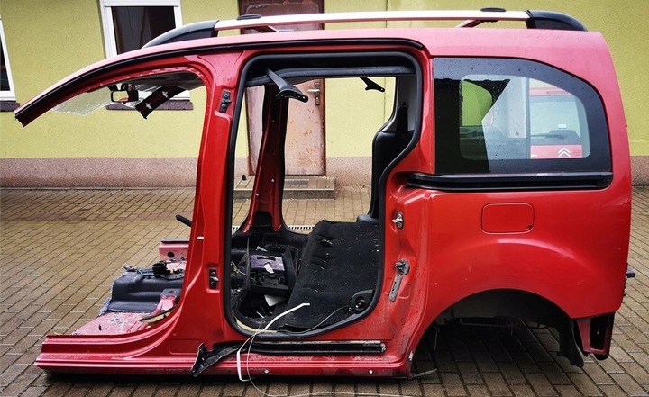 фото №2, Berlingo iii partner iii 08-18 pas зад обрезанный зад кузов з крышей легковой