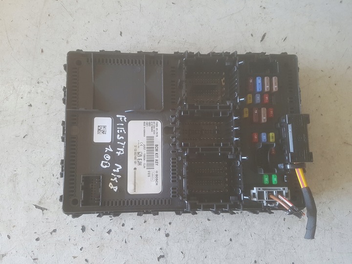 фото №1, Ford fiesta mk8 16r- модуль блок управления коробка bcm