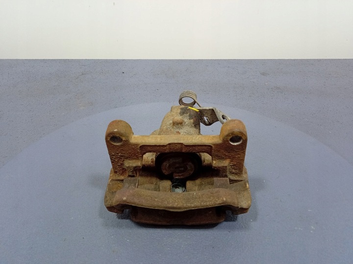 фото №5, Renault trafic iii супорт зад праві задній скоба 32327760/1