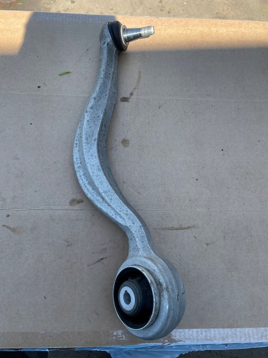 фото №1, Mercedes w213 w205 4matic 4x4 рычаг перед правые 21302re