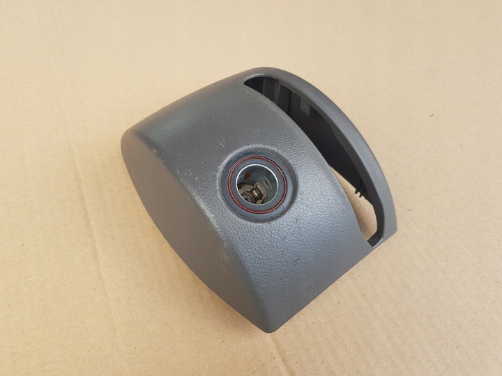 фото №1, Гніздо прикурювача + захист ручного / audi a2 99-05 / 8z0711549c справні