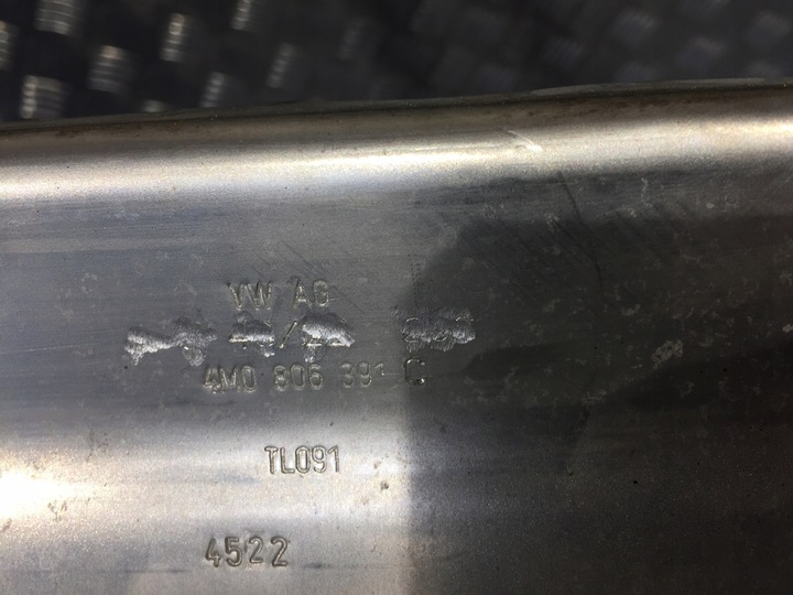 фото №6, Audi q7 q8 4m кронштейн усилитель 4m0806391c