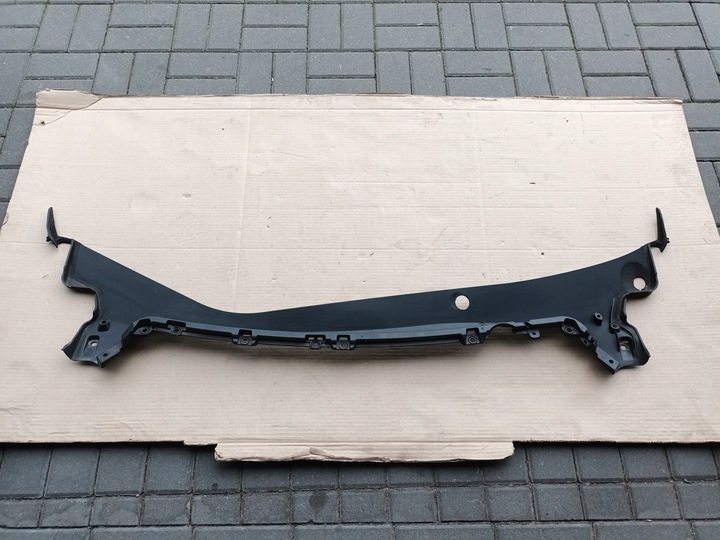 фото №1, Панель под лобовым стеклом tesla модель 3 1081676-00