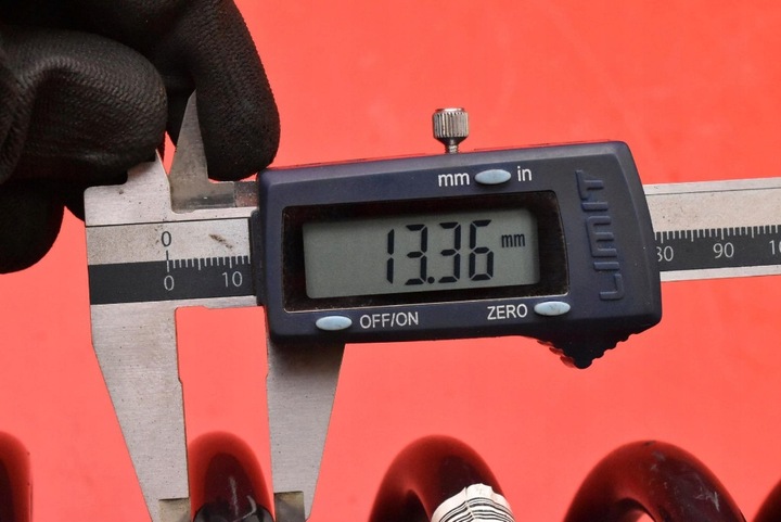 фото №11, Амортизатор праві перед 6796926 bmw f02 4.4 v8 407 km 08-12