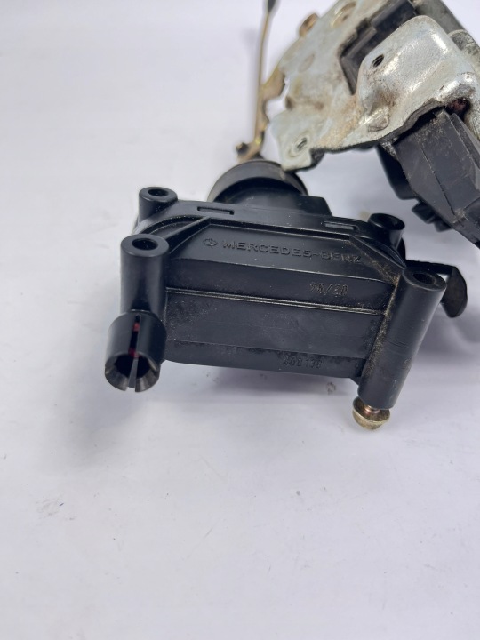 фото №8, Замок дверь правая пассажира mercedes w124 ce купе cabrio 1248213451