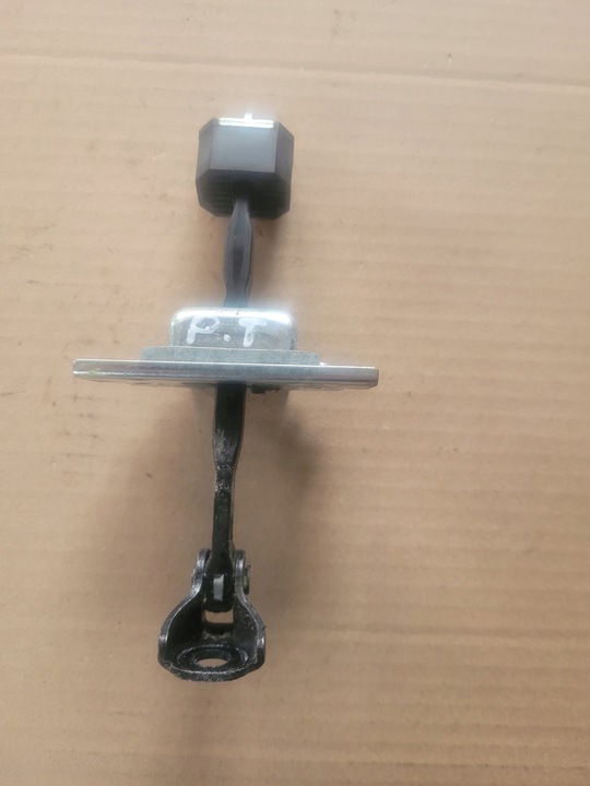 фото №1, Honda hr-v hrv ii 15- обмежувач двері праві зад задній