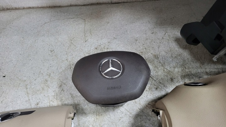 фото №6, Mercedes gl x166 166 консоль торпедо ремни подушка подушки кожа защита колонки usa