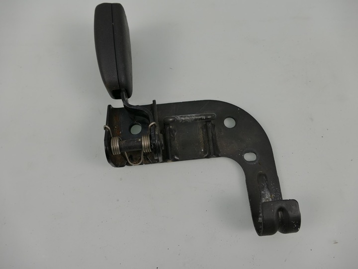 фото №1, Saab 95 9-5 универсал застёжка ремня зад