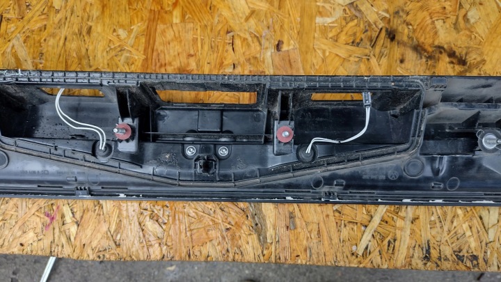 фото №9, Накладка зад средняя volkswagen passat b9 3j0945307