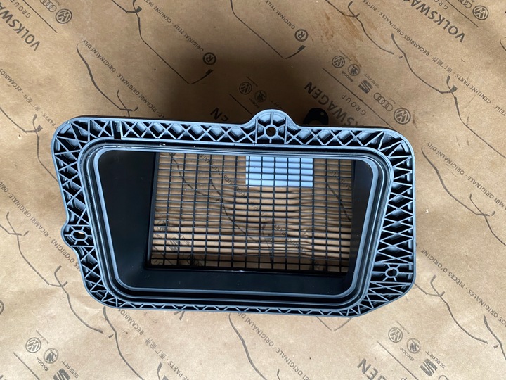 фото №8, Audi a4 8w b9 a5 f5 впуск воздуха подкапотное пространство 8w1819904a 48km