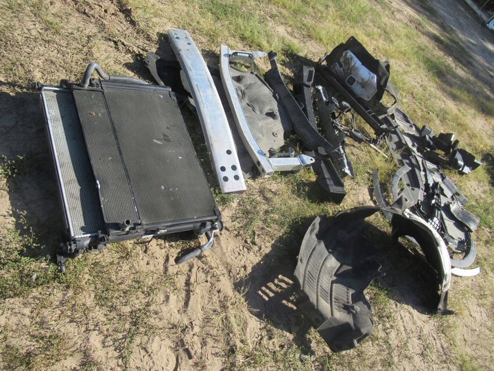 фото №5, Toyota highlander гібрид перед кузовний набір