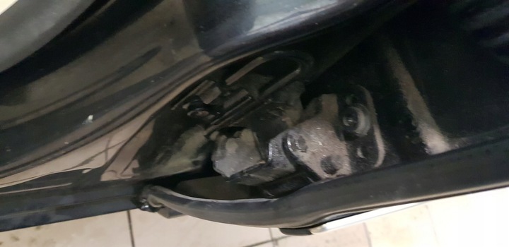 фото №8, Петля дверь перед зад passat b5 skoda superb 9910