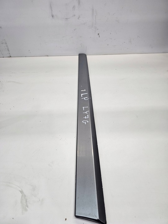 фото №7, Планка дверь нижняя левый перед audi a4 b7 ly7g