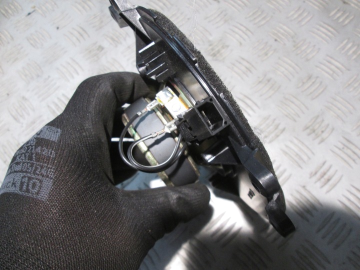 фото №8, Динамик зад левый = правые audi a3 8l bose 8d0035412a