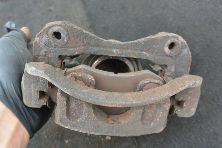 фото №9, Суппорт тормозной перед левый правые комплект hyundai sonata ii