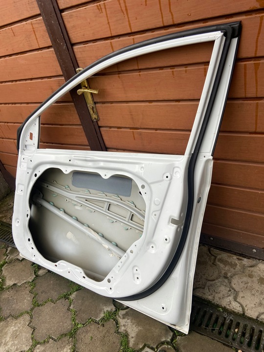 фото №9, Hyundai ioniq 4 iv 17- дверь передние правые перед планка