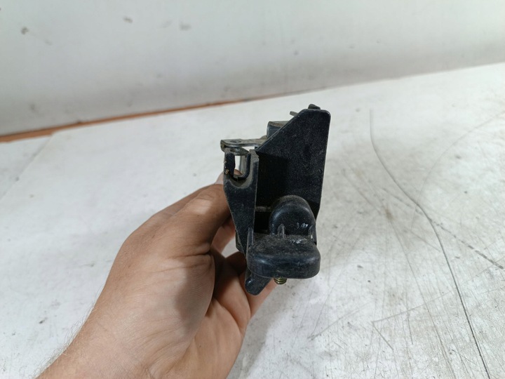 фото №5, Ручка крышки багажника mazda 3 bk 03-07