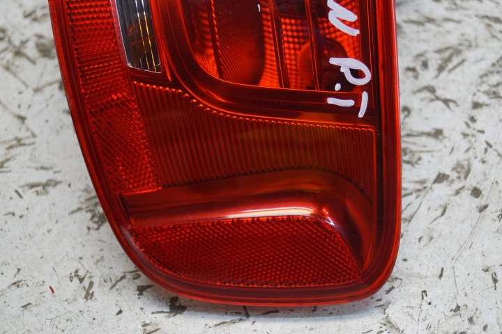 фото №13, Audi a4 b8 sedan фара правая зад