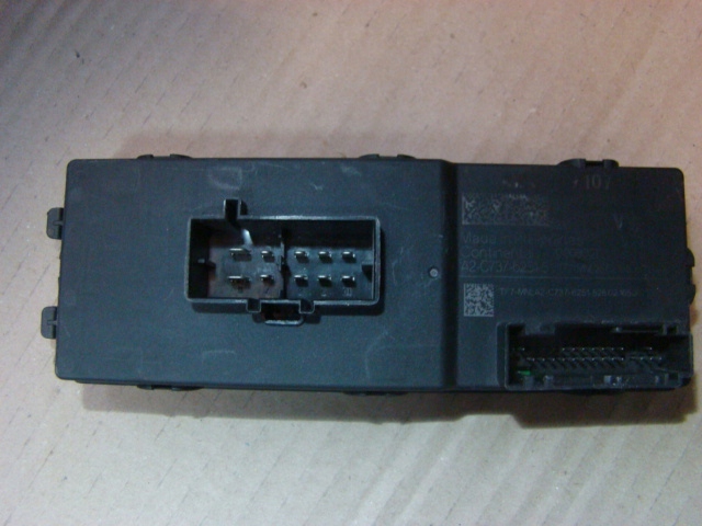 фото №7, Механизм ролеты багажника audi a4 b9 8w9863560