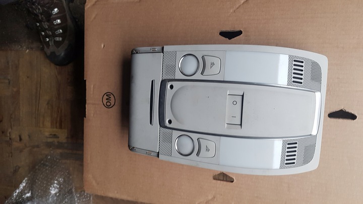 фото №1, Audi a6 c6 лампа микрофон освещение кабины