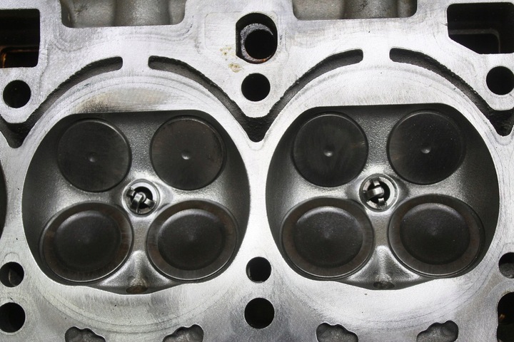 фото №11, Головка ліва s6 c6 a8 s8 07l103373ab 5.2 fsi