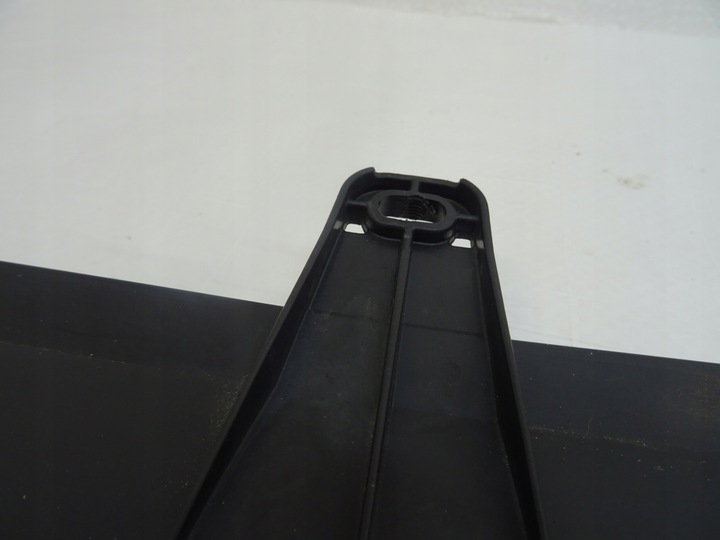 фото №7, Peugeot 308 t9 панель під лобовим склом нижня 9807815180