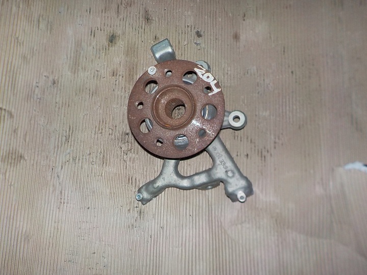 фото №1, Підвішування поворотна опора ступиця ліва перед mercedes c-klasa w204 4matic 4x4