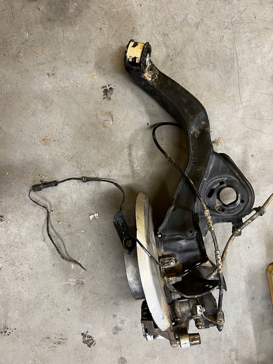 фото №6, Поворотный кулак рычаг левый зад bmw 1 f40 / mini f54