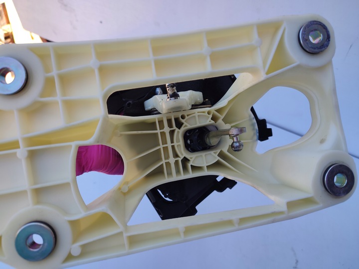 фото №9, Выборщик домкрат коробки передач suzuki sx4 s-cross 1.6 16v 5 коробки передач европа