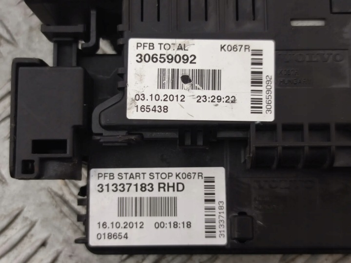 фото №8, Коробка запобіжників volvo s60 ii 30659092 2.0l дизель 120kw 2012