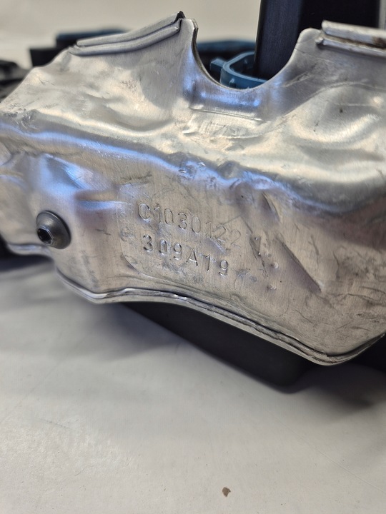 фото №12, Кришка клапанів вентиляція картера renault master iv 118304798r 2,3 dci