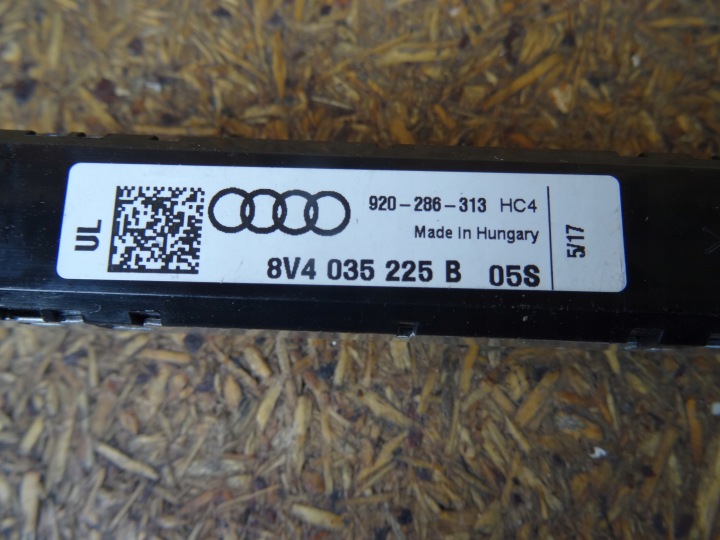 фото №12, Audi s3 a3 8v 8v4 5d sportback усилитель антенный 8v4035225b
