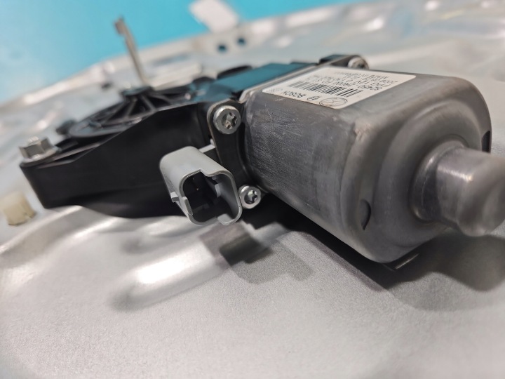 фото №6, Підйомник ліві перед hyundai i30 i 07-12 82470-2r000 5d