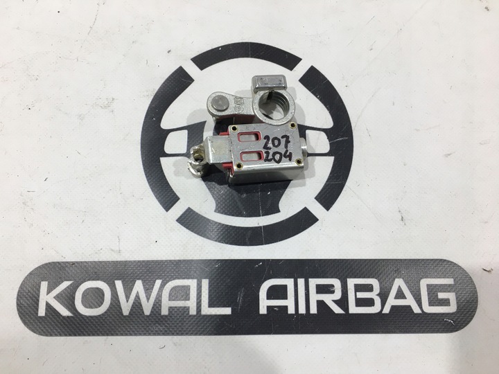 фото №1, Mb c-klasa w204 патрон/заряд клемма плюсовая акумулятора новая