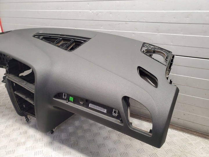 фото №10, Audi a4 s4 b8 8k 8k1857041a з спереду панелі розподільчі, консоль