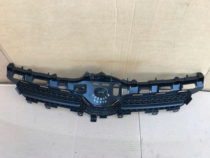 фото №1, Corolla verso ii решётка радиатора решётка бампера перед