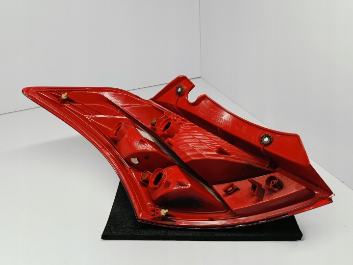 фото №12, Suzuki swift iv mk7 10- фара правая задняя правое зад 35603-68l00