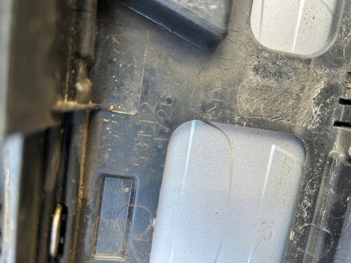 фото №11, Toyota prius prime бампер перед 2016- plug in решітка радіатора повний