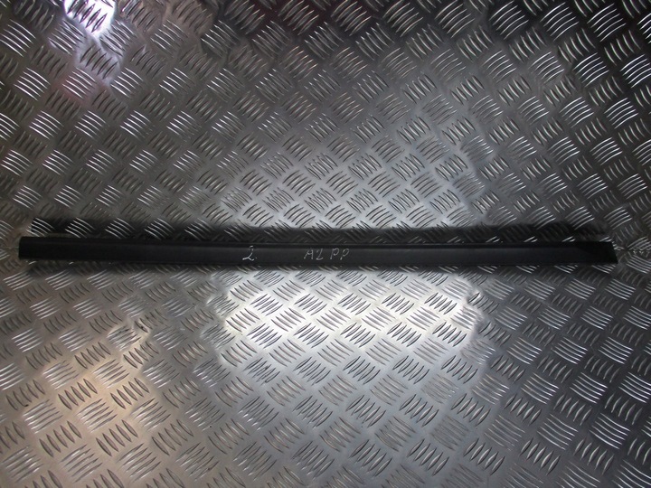 фото №1, Планка дверь правые перед audi a2