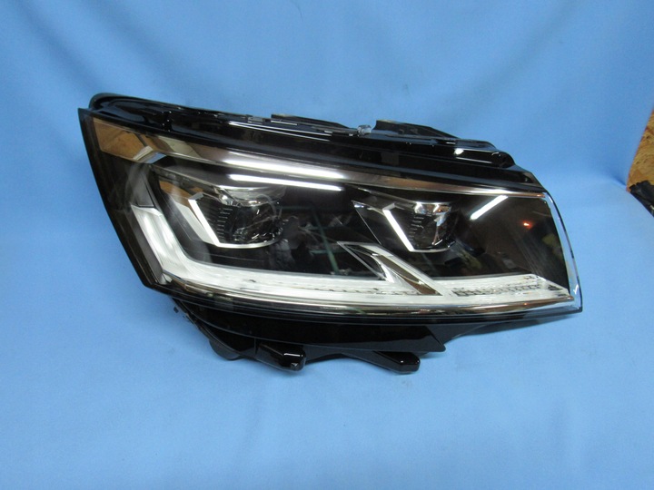 фото №1, Права vw caravelle multivan 7l1 t6 рестайлінг повний led