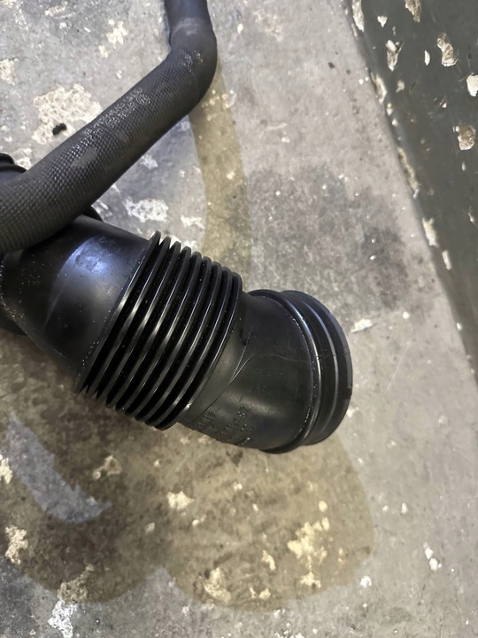 фото №1, Повітропровід повітря audi a8 d3 3.0 tdi asb 4e0145747e