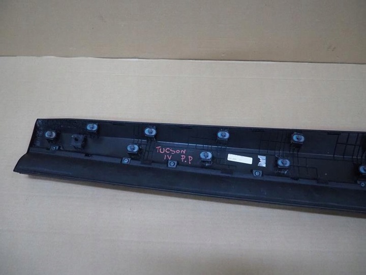 фото №7, Планка боковая нижняя декоративная дверь правый перед hyundai tucson iv