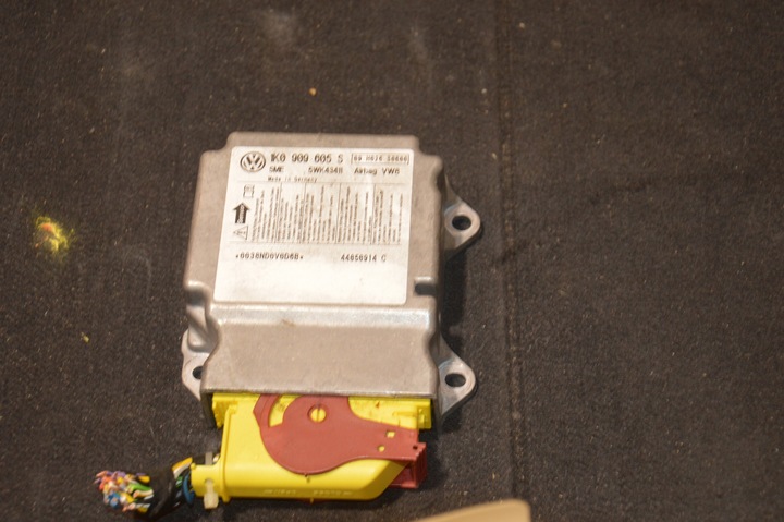 фото №1, Skoda octavia ii модуль air bag 1k0909605s