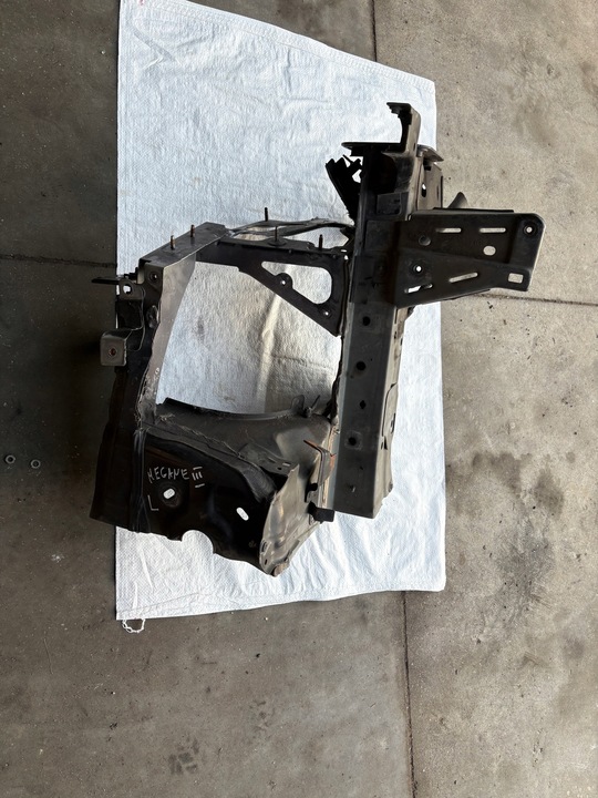 фото №10, Renault megane iii 3 четверть лонжерон левая передняя перед