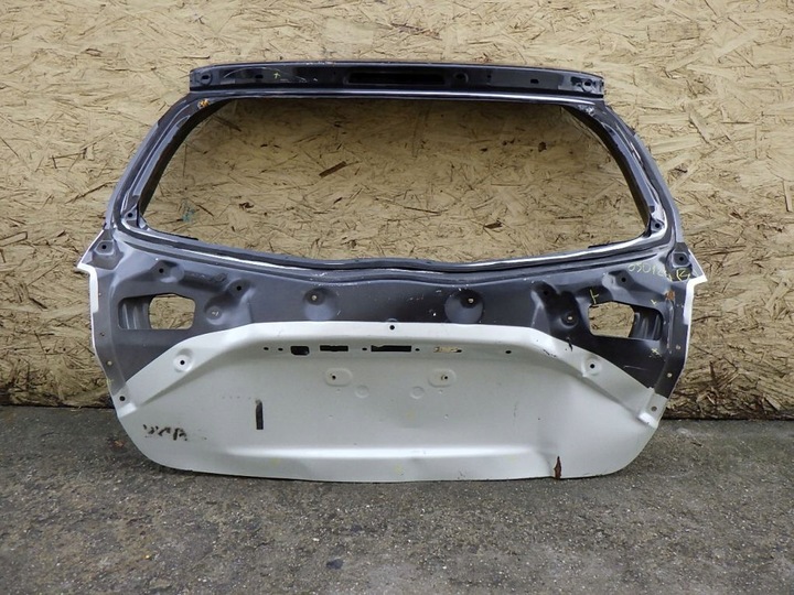 фото №1, Toyota yaris iii рестайлинг iv 17- крышка задняя