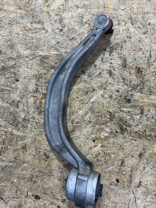 фото №1, Рычаг перед правые audi a6 q5 80a407696d оригинал